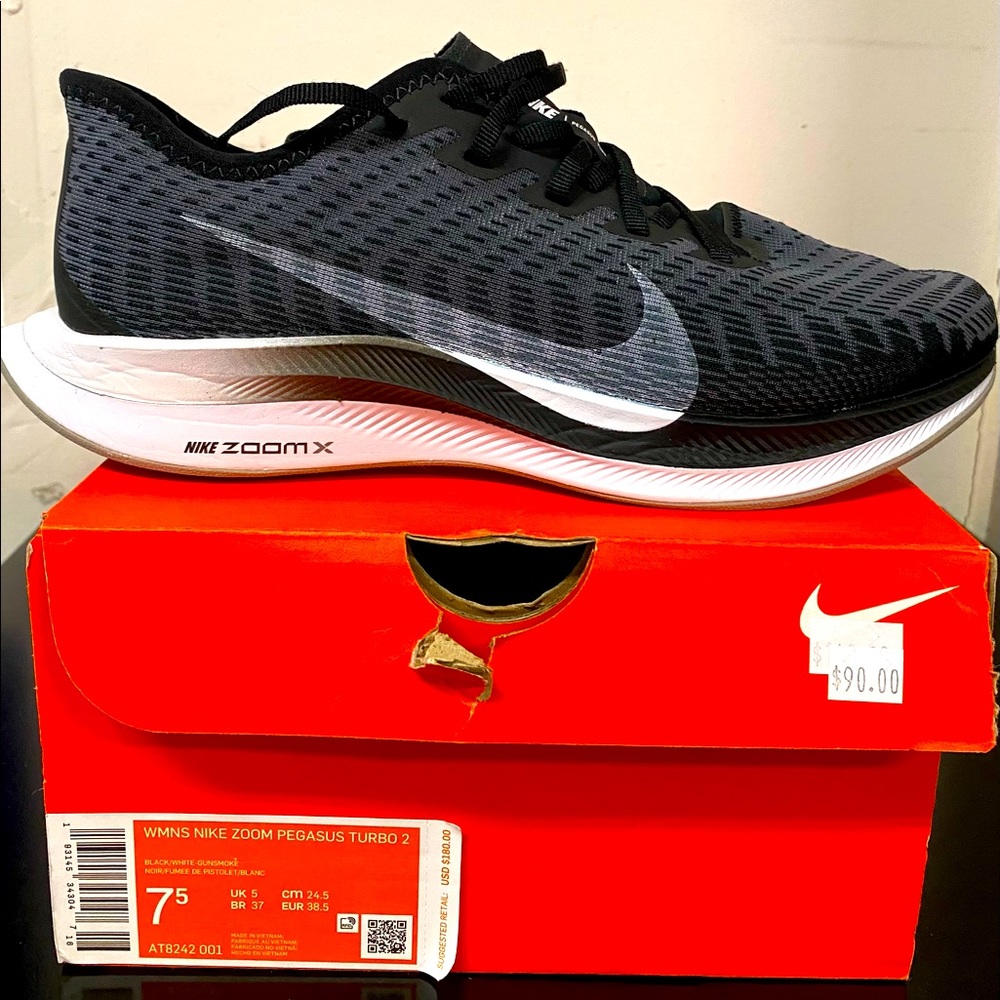 Women’s 7.5 Pegasus Turbo Brand New